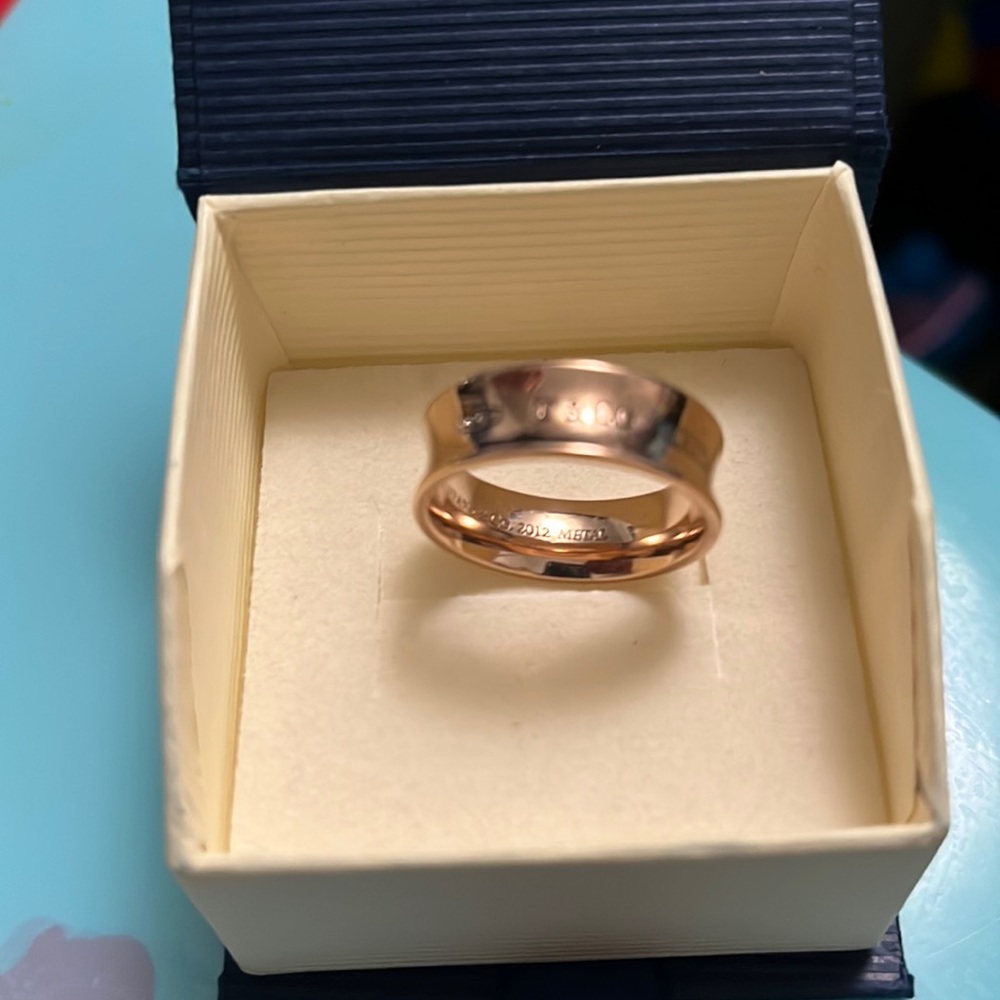 Tiffany 1837 rose gold ring